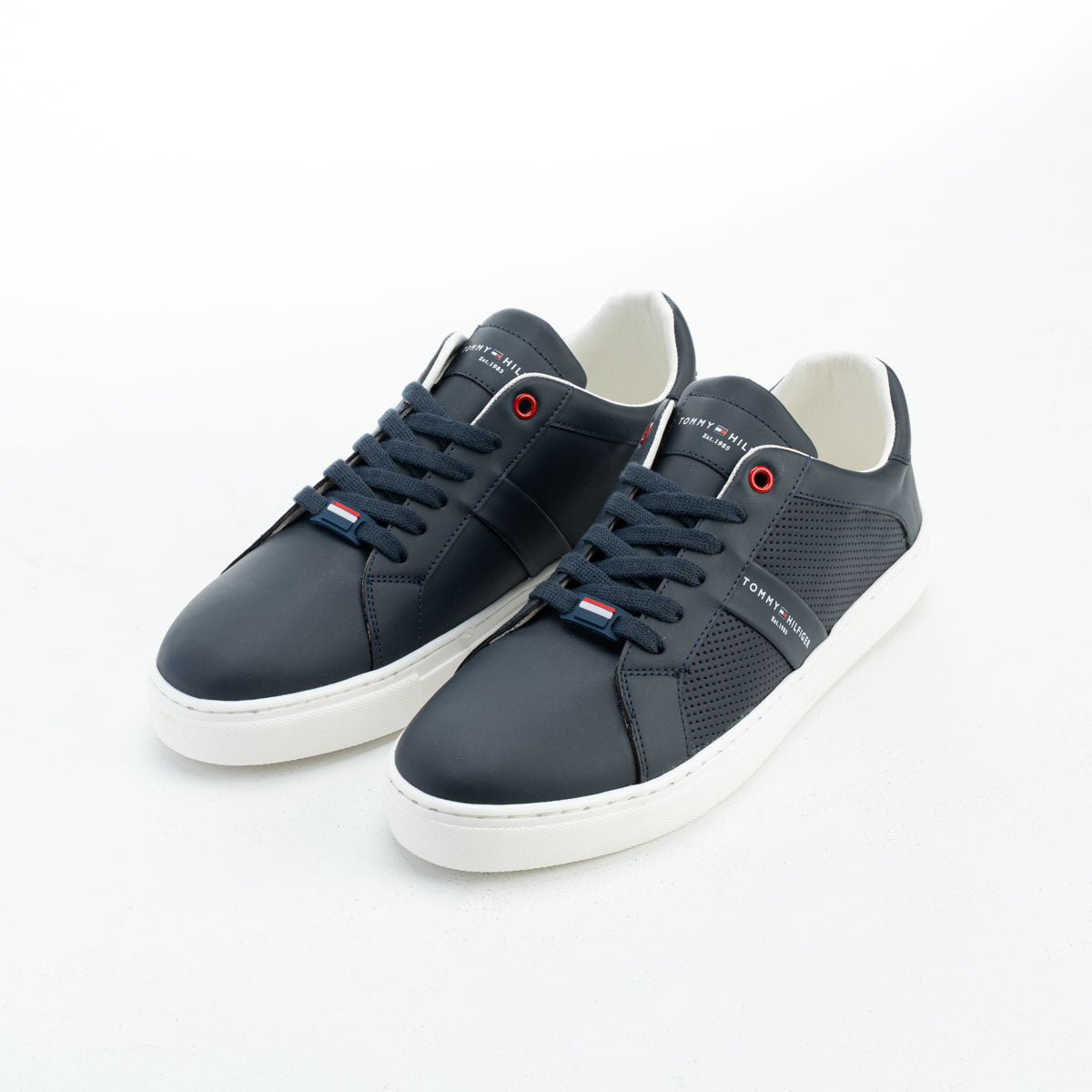 Tommy Sneakers